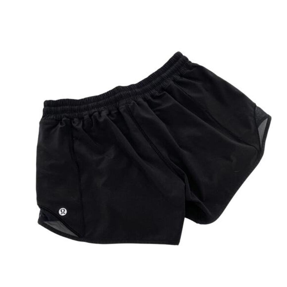 Lululemon black hotty hot shorts 6 tall